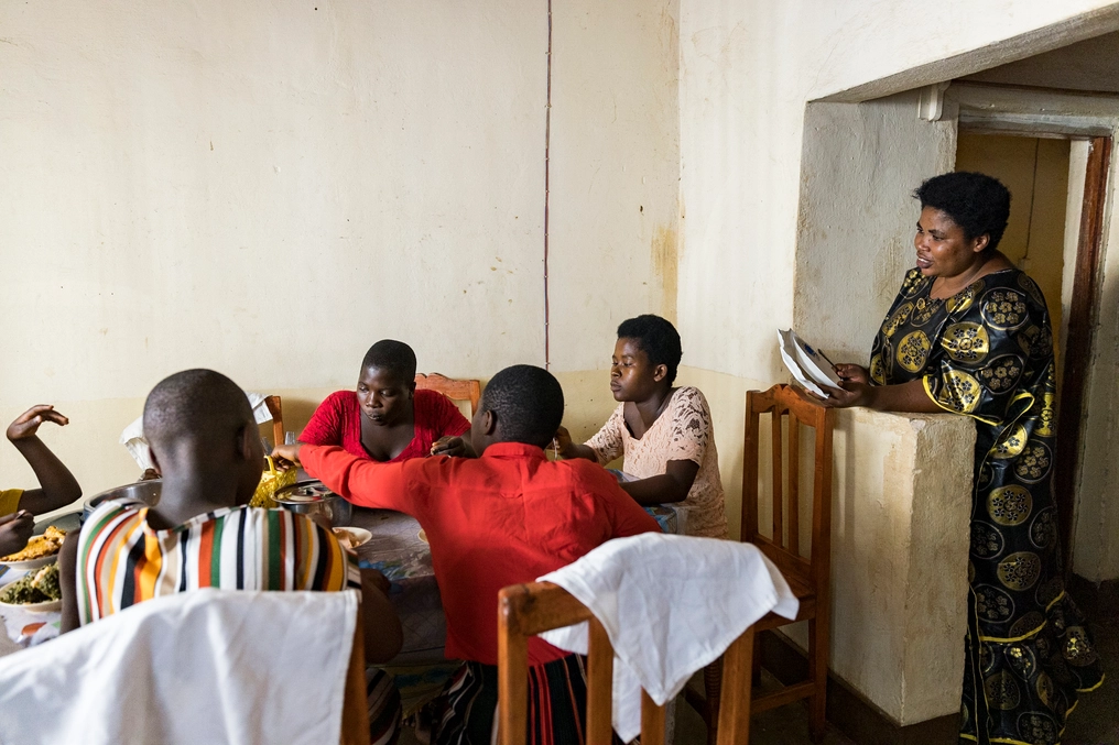 An afternoon meal at home