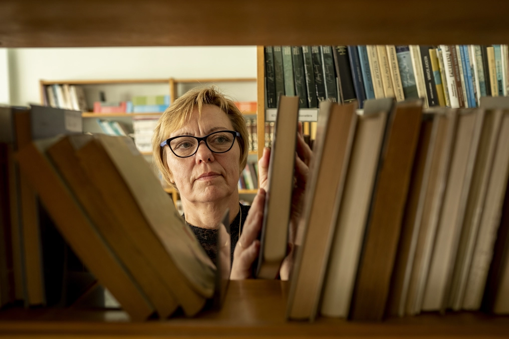Ona works as a librarian in Zūbiškės, Lithuania (AtlasNetwork.org Photo/Bernat Parera).