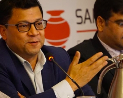 Mr. Niranjan Shrestha, Director, Laxmi Group sharing his thoughts on the program “Merger of Economic Legislations to Improve Investment Climate in Nepal.”